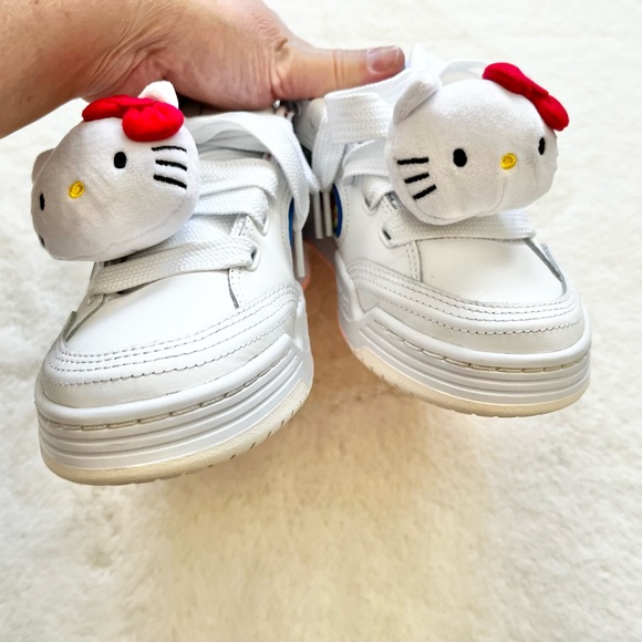 ADIDAS Originals Adi 2000 X Hello Kitty Sneakers Size 5.5 NWOB Novelty Artsy - Picture 5 of 10